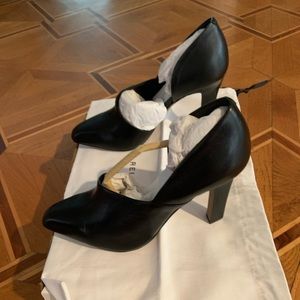 Reiss heels never worn